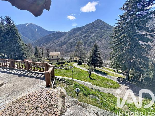 Maison à vendre 8 pièces 277 m² Saint-Martin-Vésubie