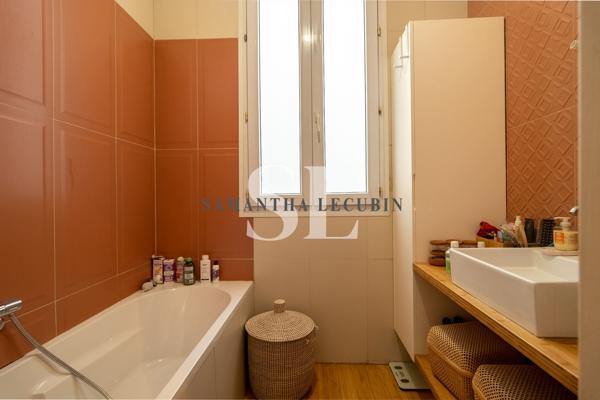 Appartement
         4 pièces
        - 84 m² Exclusivité 425 000 € *