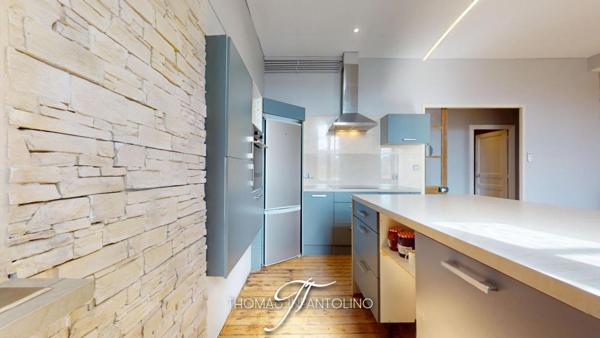 EN EXCLUSIVITE - CENTRE VILLE - 3 CHAMBRES - FAIBLE CHARGE - COPROPRIETE BENEVOLE