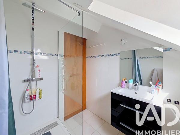 Maison à vendre 6 pièces 179,38 m² Ormesson-sur-Marne