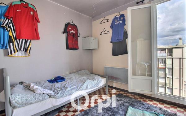Appartement à vendre    3 pièces • 48 m2 Marseille 10