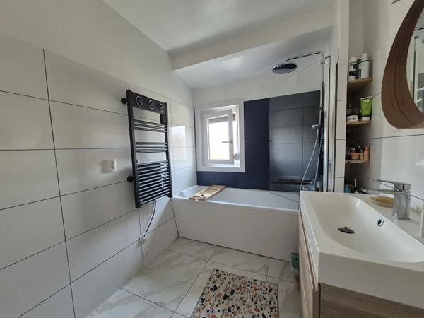 Maison à vendre 4 pièces 85m² Villeneuve-d'Ascq (59650)