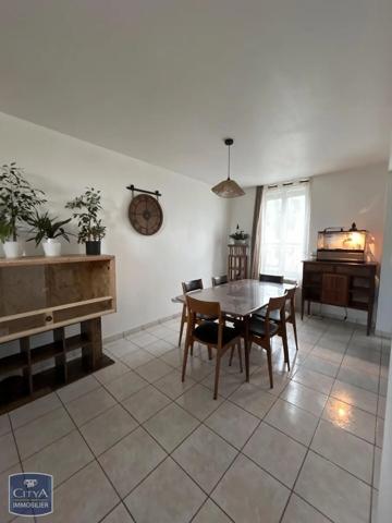 Appartement à louer 5 pièces 77.64m² Amblainville (60110)