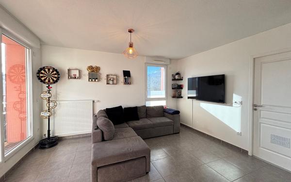 Appartement à vendre    2 pièces • 43,96 m2 Échirolles