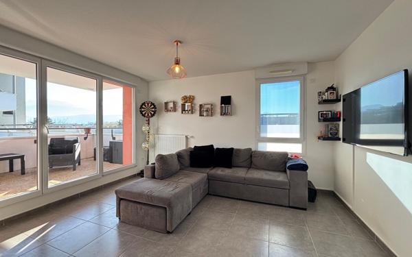 Appartement à vendre    2 pièces • 43,96 m2 Échirolles