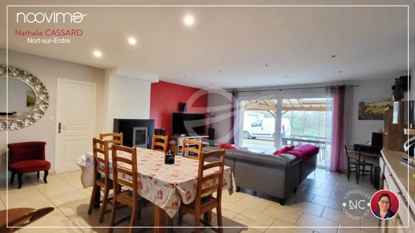 Maison de Plain-pied de 2006 - 4 chambres - double garage en village près du Canal