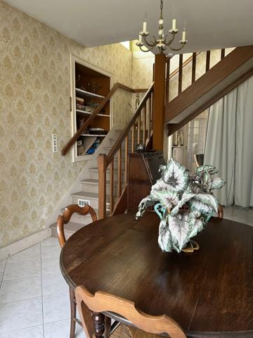 Maison à vendre 4 pièces CHAMPAGNE MOUTON (16)