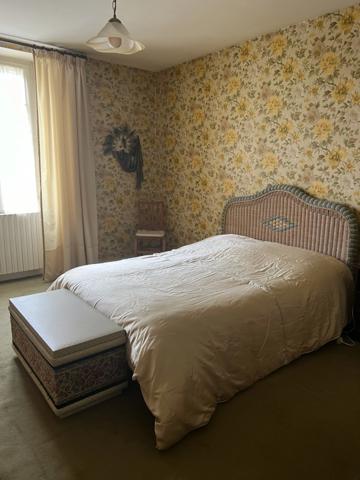 Maison à vendre 4 pièces CHAMPAGNE MOUTON (16)