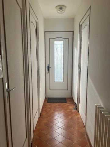 Maison à vendre 4 pièces CHAMPAGNE MOUTON (16)