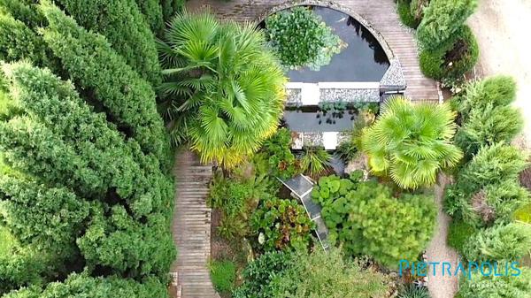 Chalon sur Saône : belle longère et son remarquable jardin paysagé
