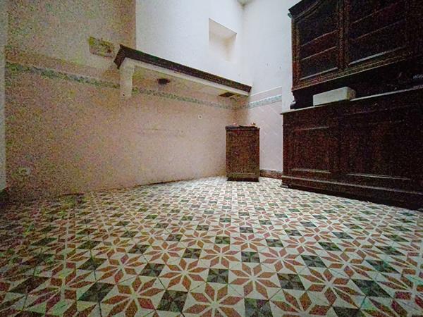 Maison de ville de 178m², cour intérieur, garage a moto/vélo, cuisine d'été