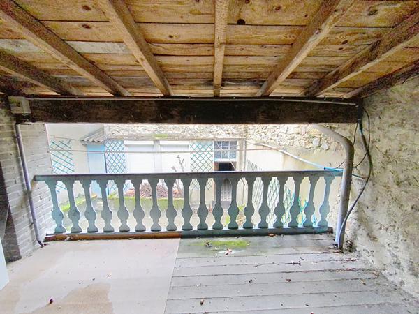 Maison de ville de 178m², cour intérieur, garage a moto/vélo, cuisine d'été