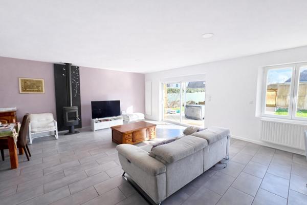 Très belle maison rénovée de 110 m² avec garage et jardin