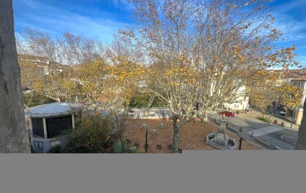 Vente Appartement P3 LOT 2 T3 60m2 plus combles 100m2 à rénover Aubenas   