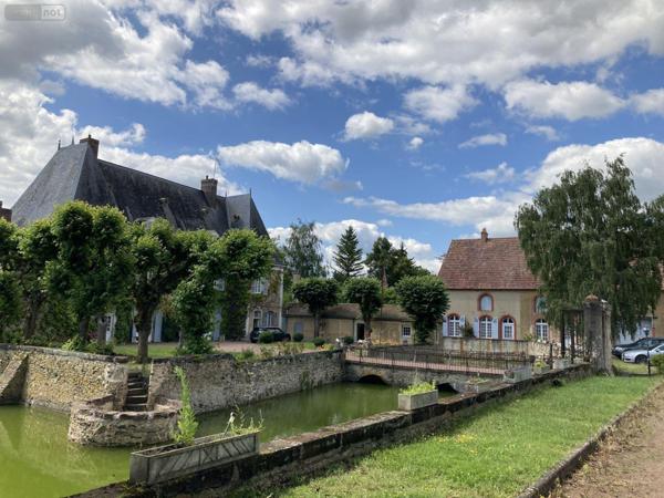 Château à vendre à Écommoy dans la Sarthe (72220), ref : 023/2115