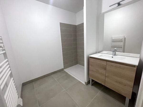 Appartement Uzès 68.29 m²
