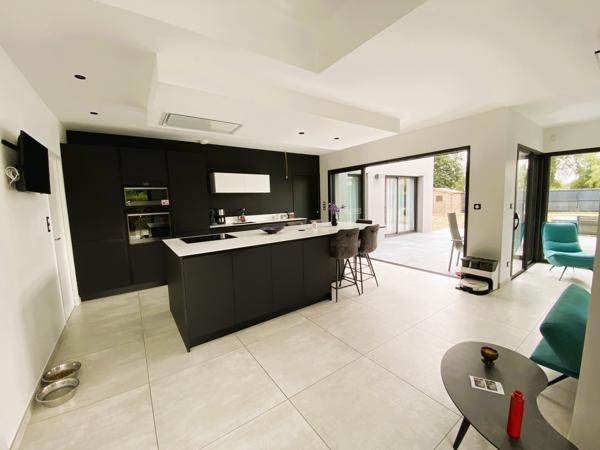 Belle maison contemporaine de 2020 à proximité immédiate du centre-ville