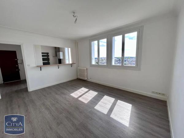 Appartement à louer 3 pièces 58.15m² Tours (37000)