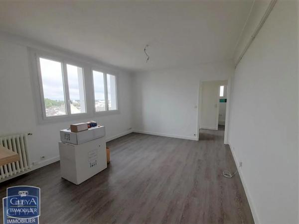 Appartement à louer 3 pièces 58.15m² Tours (37000)