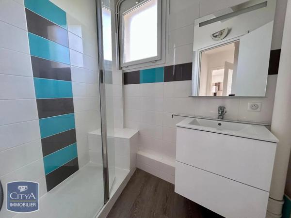 Appartement à louer 3 pièces 58.15m² Tours (37000)