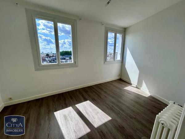 Appartement à louer 3 pièces 58.15m² Tours (37000)