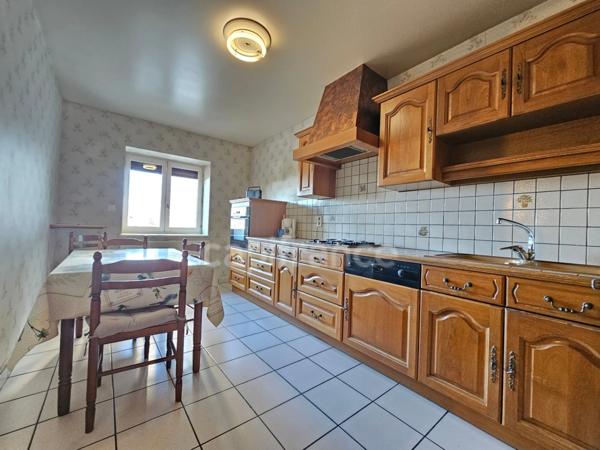 Maison à vendre 5 pièces 130 m² avec GARAGE et TERRAIN PANISSIERES (42)