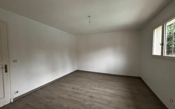 Maison à vendre    5 pièces •  Villemoustaussou