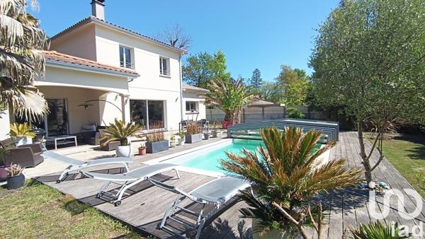 Maison à vendre 7 pièces 176 m² Pessac