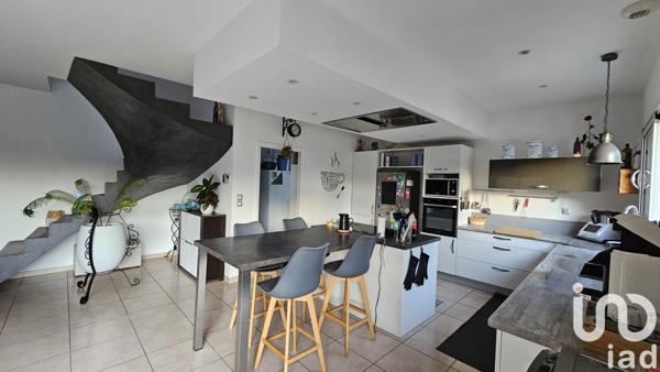 Maison à vendre 7 pièces 176 m² Pessac