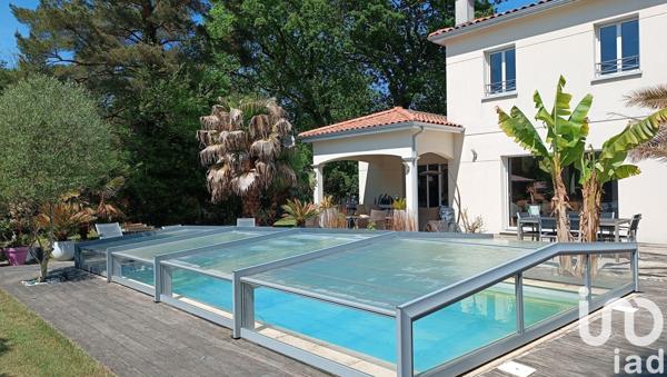 Maison à vendre 7 pièces 176 m² Pessac