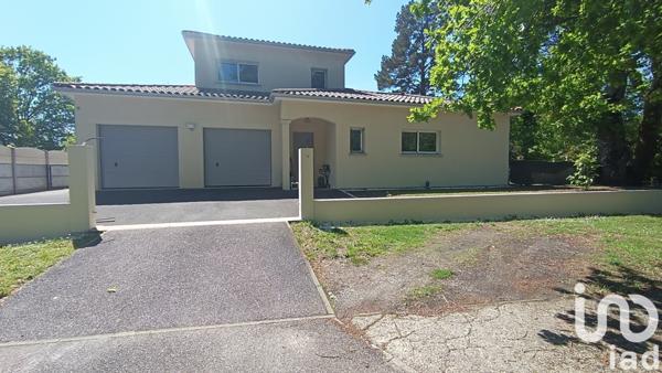 Maison à vendre 7 pièces 176 m² Pessac