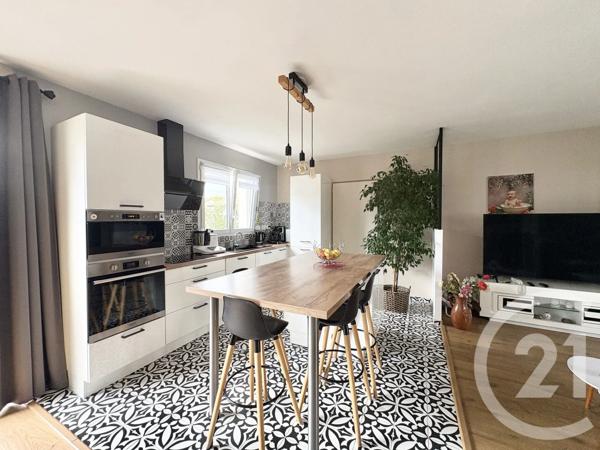 Maison à vendre  4 pièces - 84 m 2   COEX  - 85