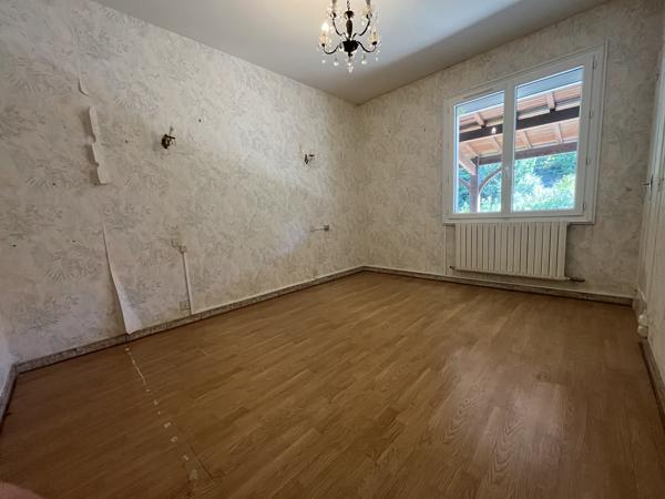 Maison
         7 pièces
        - 140 m² 190 000 € *