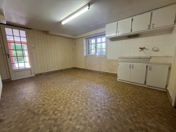 Maison
         7 pièces
        - 140 m² 190 000 € *