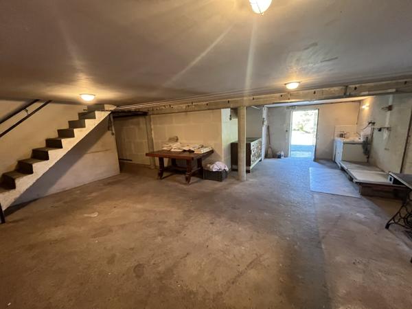 Maison
         7 pièces
        - 140 m² 180 000 € *