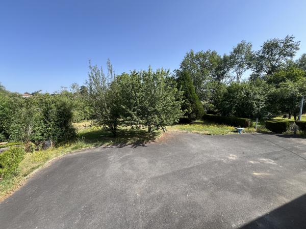 Maison
         7 pièces
        - 140 m² 190 000 € *