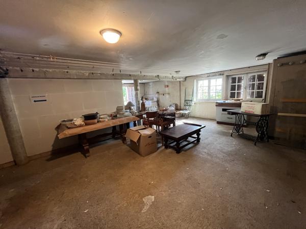 Maison
         7 pièces
        - 140 m² 190 000 € *