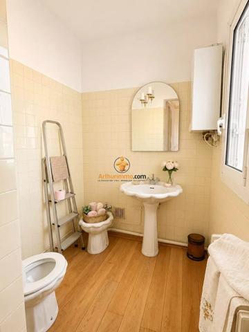 Vente                                                      Maison
                        
                     4 pièces                      136 m2                     à Tarbes