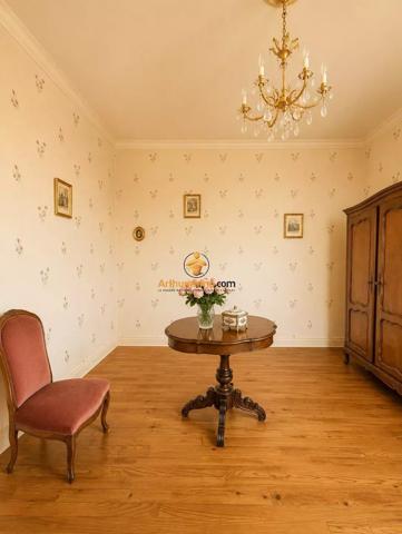 Vente                                                      Maison
                        
                     4 pièces                      136 m2                     à Tarbes