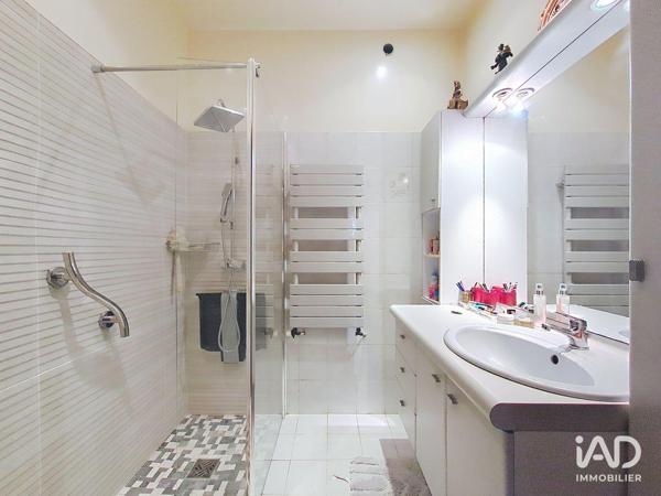 Murs commerciaux  à vendre 662 m² Les Mureaux