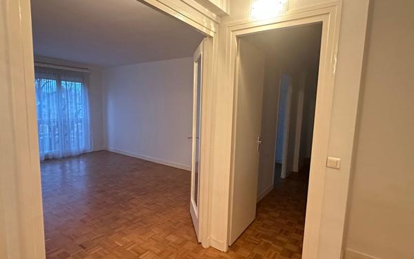 Appartement à louer    3 pièces • 68,07 m2 Sceaux