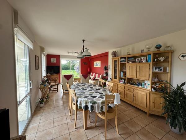 Maison en campagne avec 7900m² de terrain
