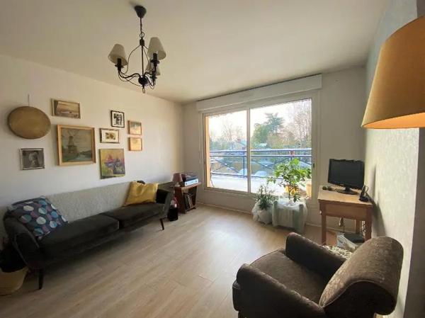 Appartement à louer 2 pièces 52.8m² Rambouillet (78120)