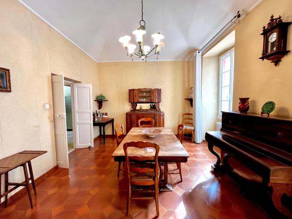 T5-T6 hyper centre Bastia