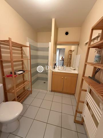 APPARTEMENT T2 MEUBLE - LA ROCHE SUR YON