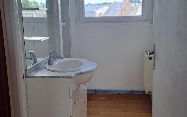 Appartement à louer    3 pièces •  Saint-Quentin