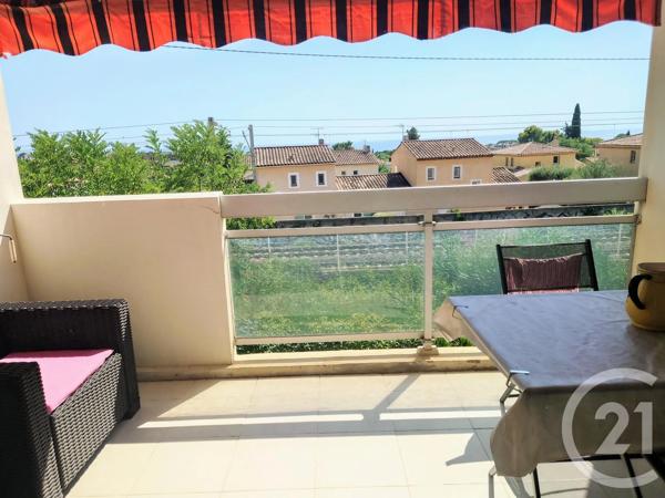Appartement à vendre  2 pièces - 23,60 m 2   BANDOL  - 83
