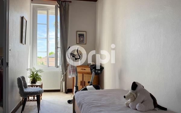 Maison à vendre    7 pièces •  Breuil-Magné