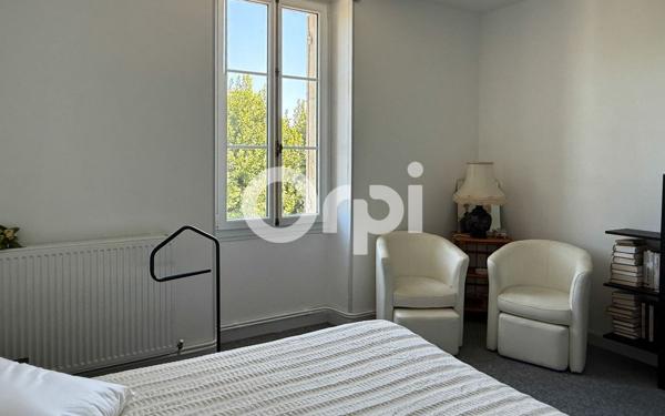 Maison à vendre    7 pièces •  Breuil-Magné