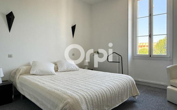 Maison à vendre    7 pièces •  Breuil-Magné